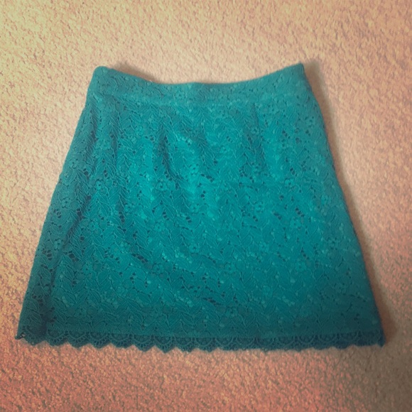 Teal lace mini skirt - Size S - Picture 2 of 4